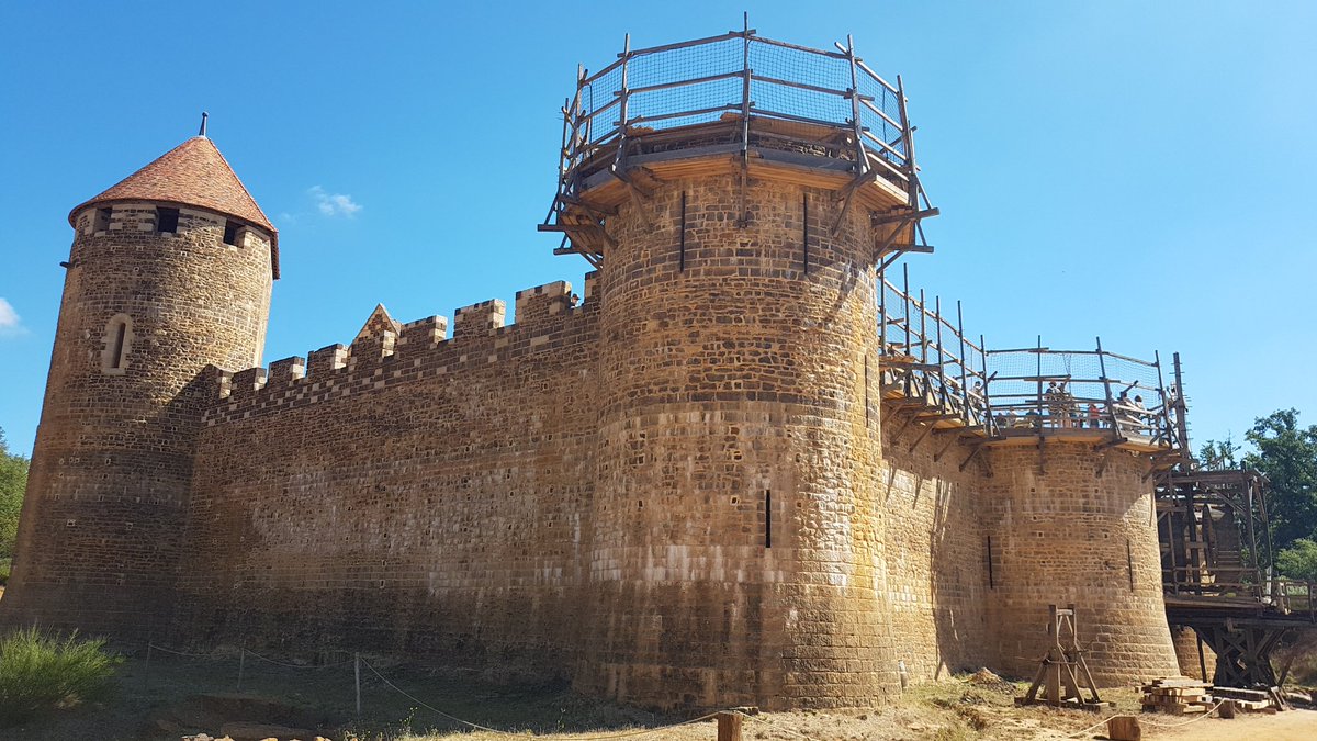 Guédelon - Nous bâtissons un château fort