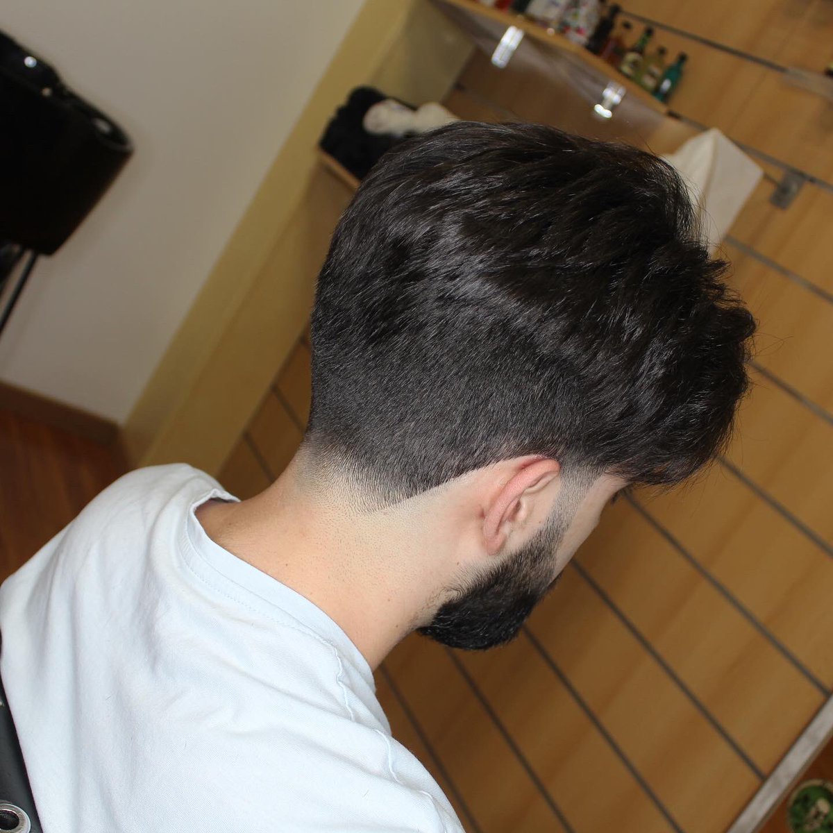 PeluqueriaSamu's tweet photo. 🤟🏾💈✂️ 🔥✂️ 💈#barber #barbershop #barbering #barber #barberlife #barberia #barberstyle #barberlove #barberflow #barbersur #barbercut #barberlive #hair #hairstyle #hairdresser #haircut #hairstylist #hairstylist #estepa #sevilla #andalucia #nofilter #sinfiltro #peinadoshombre https://t.co/zSkGvrctNl