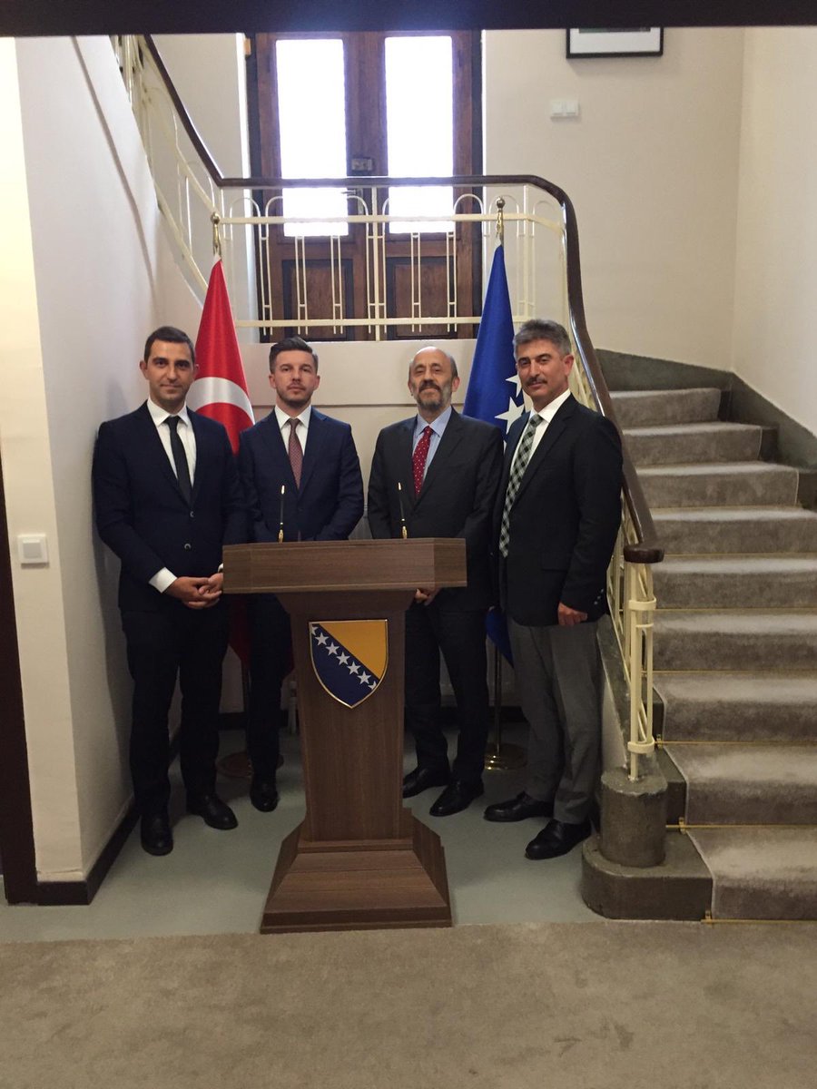 AnkaraScience's tweet photo. Also they have discussed about development in the fields of education and the status of Bosnia-herzagovinan students who are studying in Turkey. We thank to Embassy of Bosnia and Herzegovina for their hospitality. #ankarabilimünversitesi
#ankarascienceuniversity https://t.co/gKKXB9VETA
