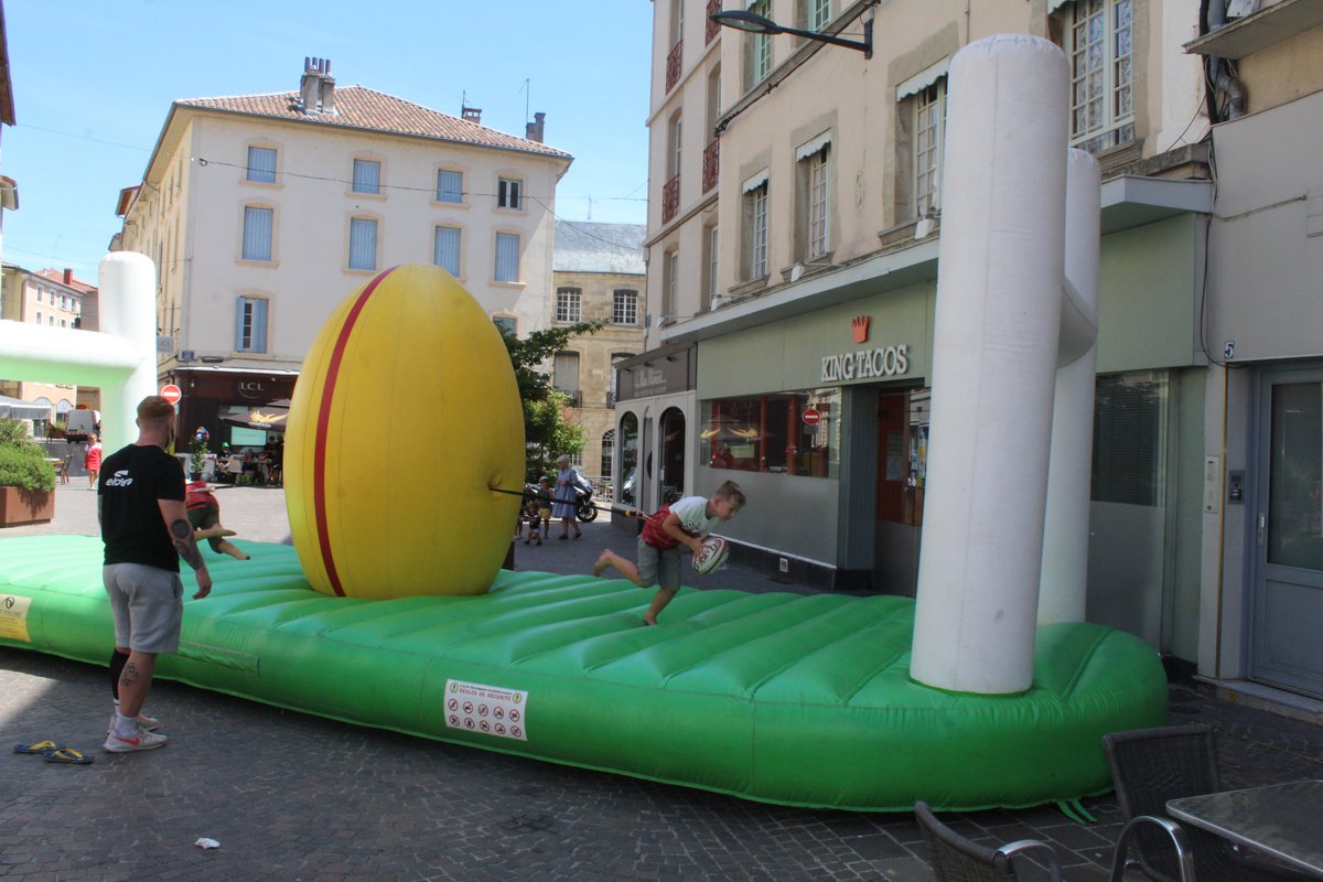 VRDRrugby's tweet photo. Merci à nos partenaires qui ont rendu cet événement possible : @CTH_Agri, @ULesCommercants Romans, @BDOFrance Romans, #SécuritéVolFeu et #GBGAssurances !

2/3 https://t.co/fYrIMOwQ0M