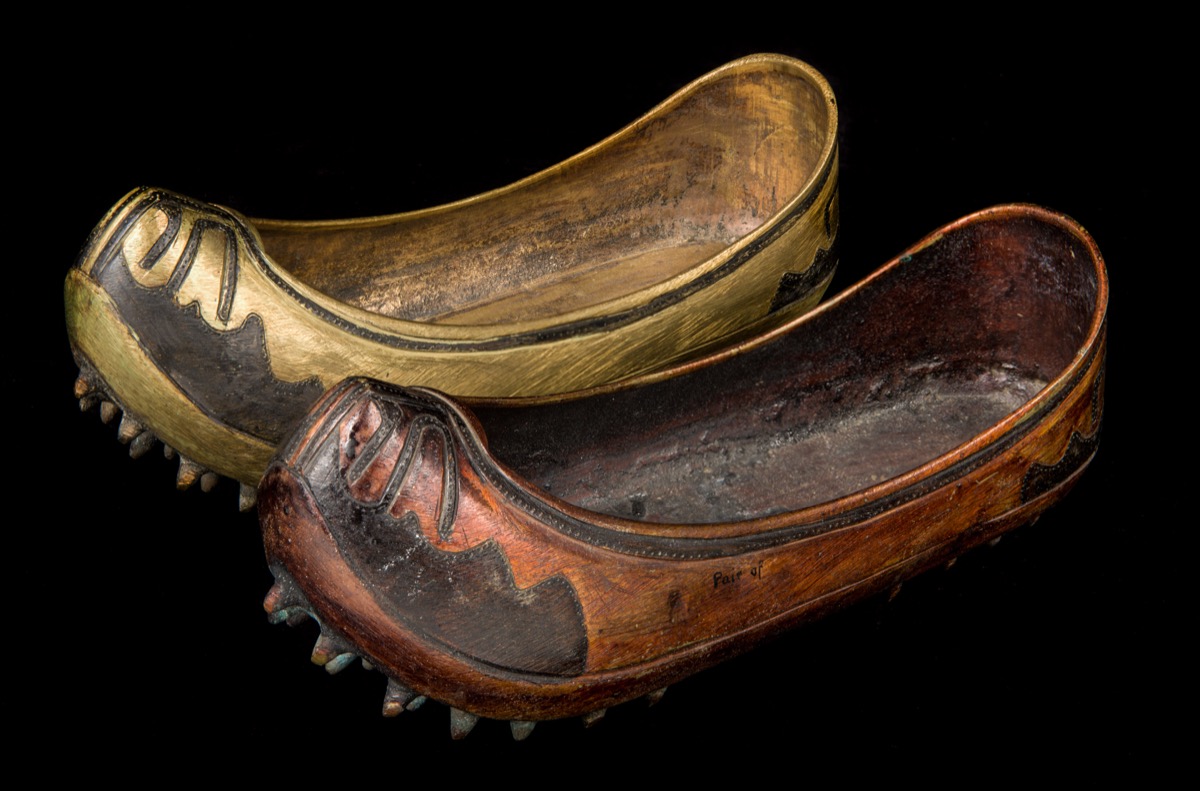Pitt_Rivers's tweet photo. #PittSpot A pair of Korean bronze #rain shoes, collected before 1906 https://t.co/uQ1xwYX8rc #britishsummer https://t.co/mYZXGofsEb