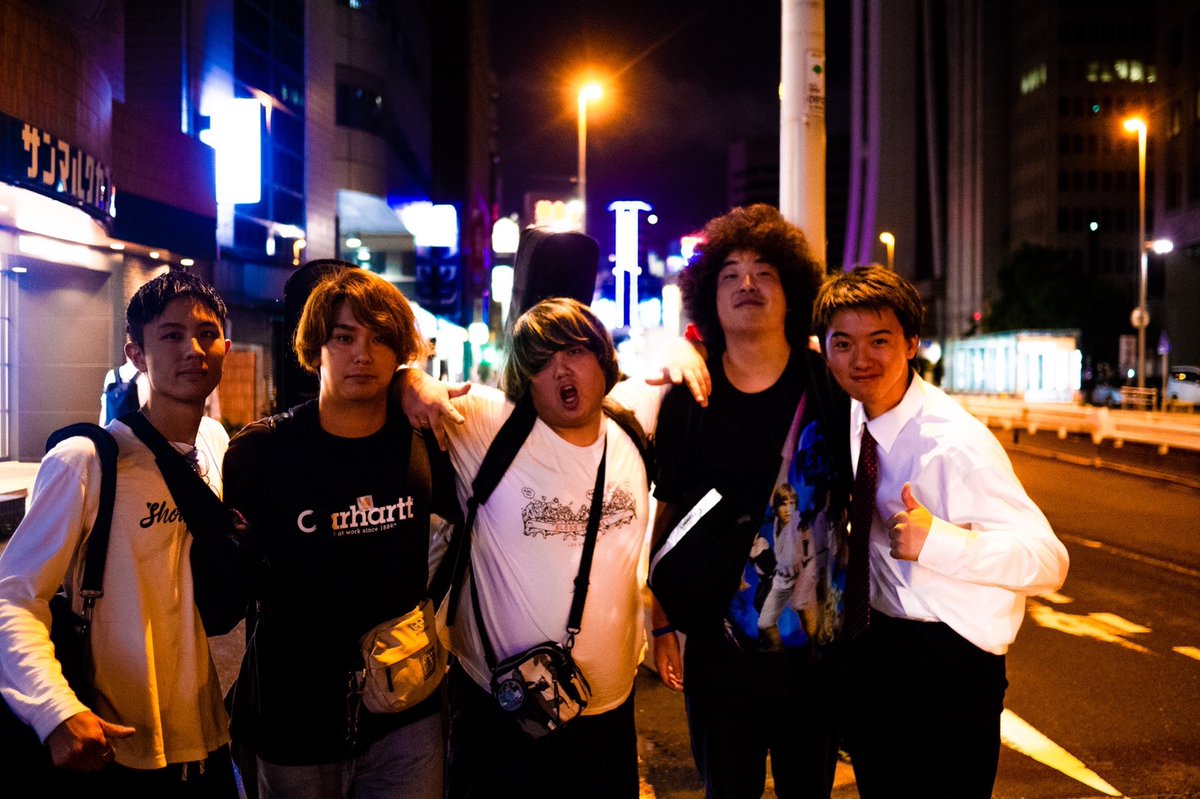 the_rocket_boyz's tweet photo. 🌊🌊🌊🌊🌊🌊🌊🌊🌊🌊🌊🌊
な、な、な、ななんと！
完全予防対策の上ボアダムナイトブルーのPVの撮影を終えました！
完成をお楽しみに！
special thanks
松田直也@naoya_php
かりんちょ落書き@doremagesu
🌊🌊🌊🌊🌊🌊🌊🌊🌊🌊🌊🌊 https://t.co/3UVEiNEjOD