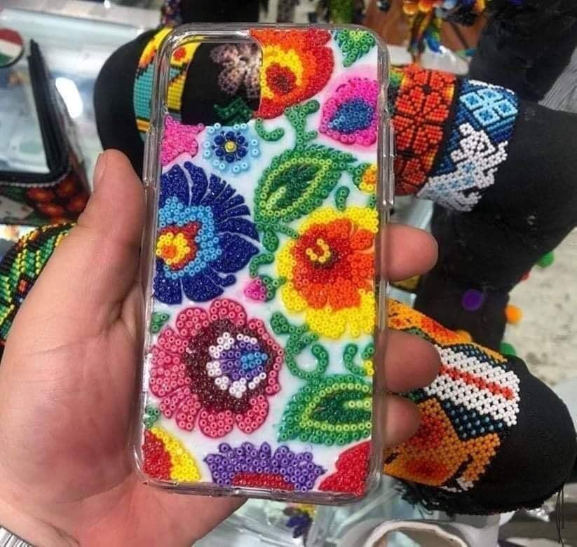 Por_arteMX's tweet photo. Hermoso #arte #huichol ¿y si compartimos con orgullo? #FelizLunes #México #PorARTE https://t.co/TjnSkKmXmE