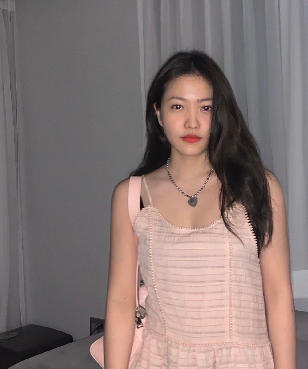 yerimnews's tweet photo. [IG] 200727 - YERI (yerimiese) updated! 

https://t.co/x5NDqpGoqB

#레드벨벳 #예리 #YERI @rvsmtown https://t.co/ErVgUOQPZf