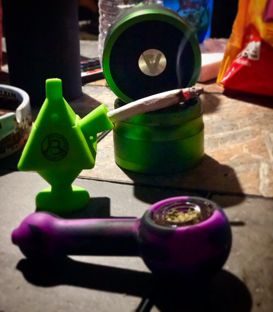 locked and loaded with #GoodVibes 
.
📸: one happy customer
.
get yours at: vibe-industries.com