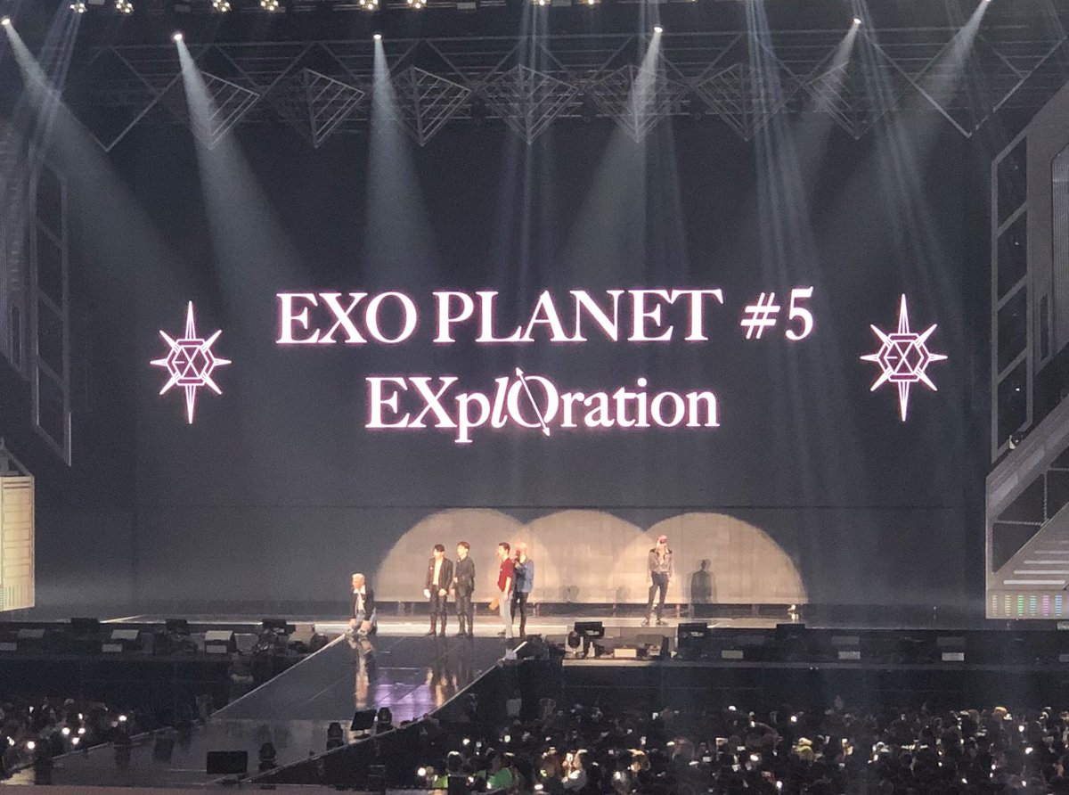 niniloeys's tweet photo. one year ago! 🥰 #EXplOrationinSeoul @weareoneEXO https://t.co/Yghq1y54VP