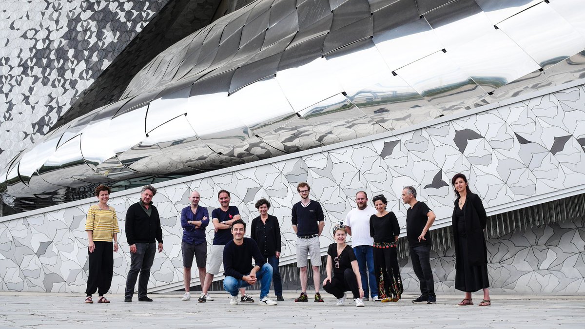 Les_Lunaisiens's tweet photo. L’équipe de CHOC de « La fabuleuse histoire de l’Oiseleur Papageno » ! Avec @LesSiecles &amp; @Les_Lunaisiens  / @philharmonie >>> formidable démarrage à Paris et @TourcoingVille ... à suivre ! https://t.co/3UOhkzOgSK