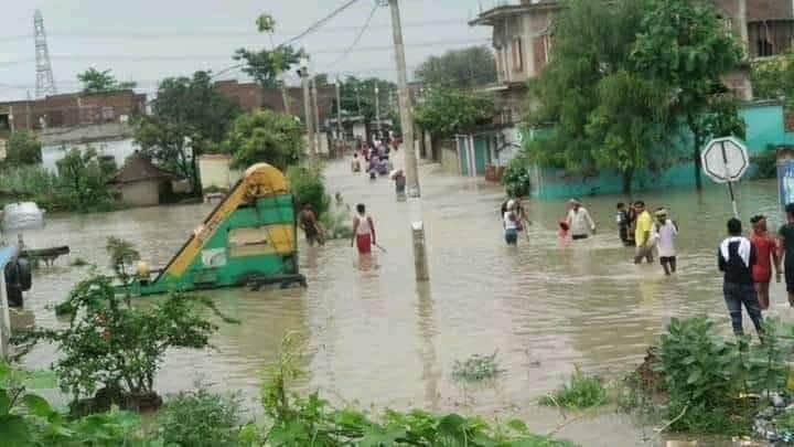 mpi4india's tweet photo. सुशासन की सरकार....
शब्द नहीं हैं इस दर्द को बया करने के लिए लेकिन सब राज नेता लोग अपनी अपनी रोटी सेंकने मे लगे है.. 😔
#BiharFlood

बदलेगा बिहार 🇮🇳 जब बनेगा मानवता पार्टी इंसानियत की सरकार
#i_support_humanity #save_humanity
#I_Support_Manavata_Party_Insaniyat
🇮🇳🇮🇳🇮🇳🇮🇳🇮🇳🇮🇳🇮🇳🇮🇳🇮🇳 https://t.co/wdrw8BmMZJ