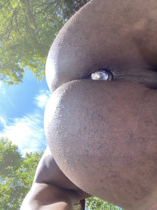 It&rsquo;s so nice out 🌤✨ https://t.co/VDl8zk6O66 only $5 😊 https://t.co/Tuvz3QswzU