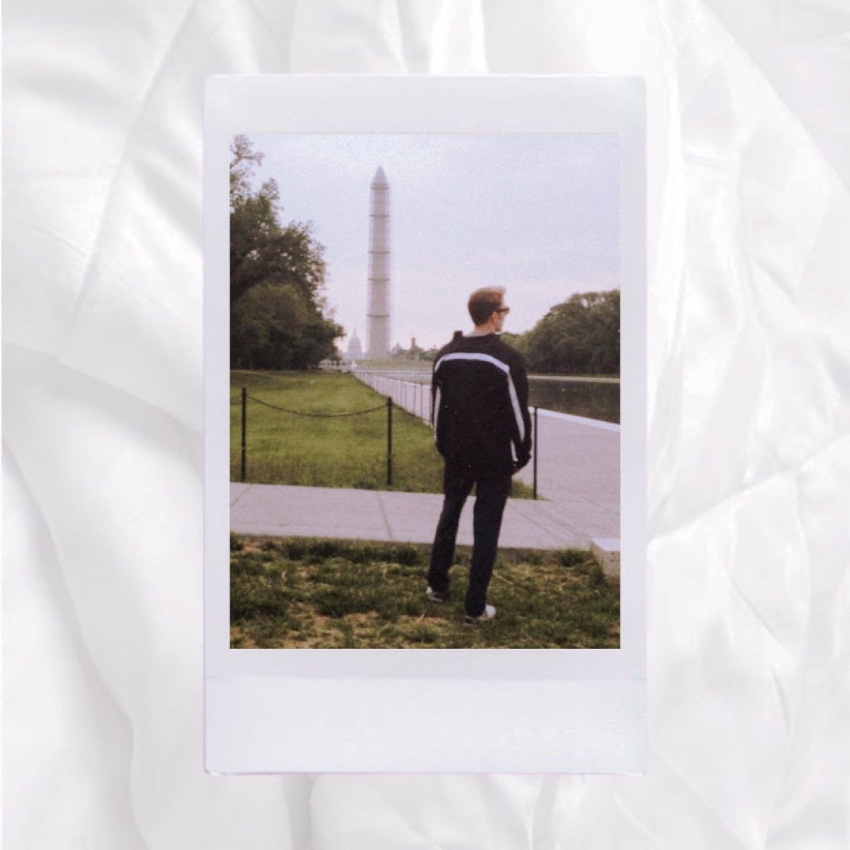 your polaroids if chris evans was your boyfriend — 𝒂 𝒕𝒉𝒓𝒆𝒂𝒅 