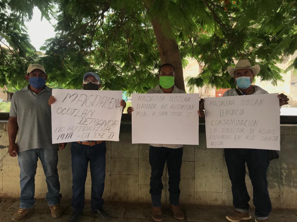 laminuta's tweet photo. Minera Cuzcatlán contamina agua en Valles Centrales por segunda vez en dos años #OaxacaVsMineria
https://t.co/xIClVGvc3u https://t.co/qREDdriPvx