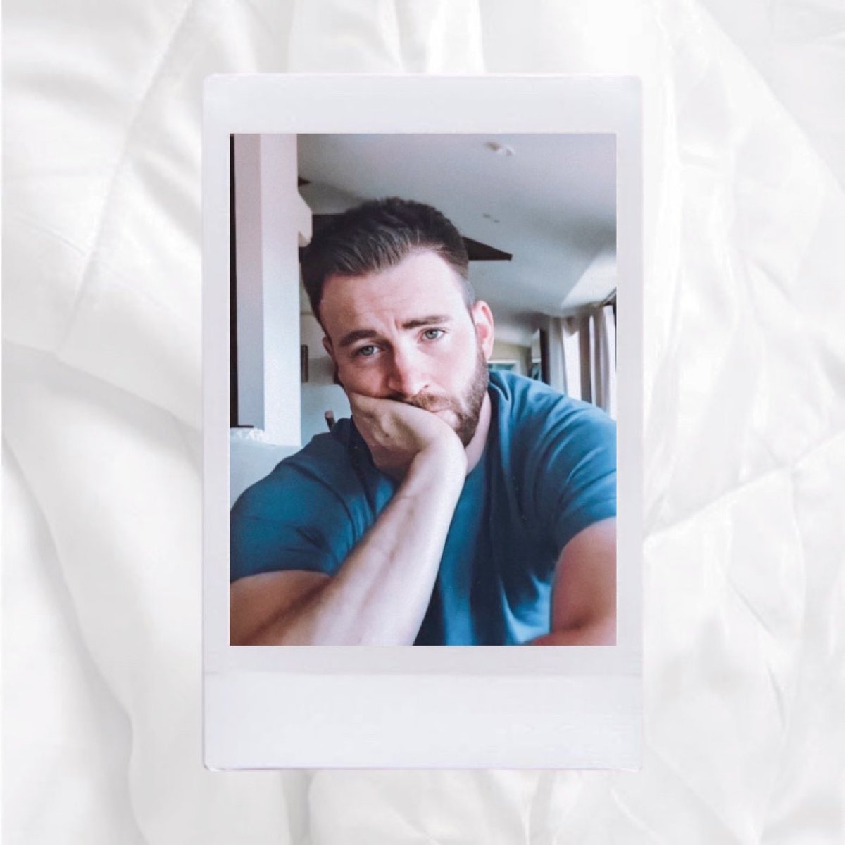 your polaroids if chris evans was your boyfriend — 𝒂 𝒕𝒉𝒓𝒆𝒂𝒅 