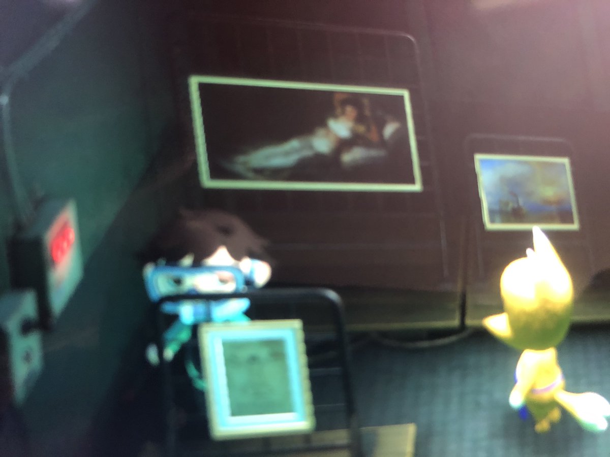 Redd is here, the two in the back are real and the one in front is fake,
Code here: turnip.exchange/island/c529f7eb grab a DIY on the way out #AnimalCrossingNewHorizons