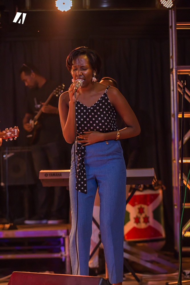 akezanet's tweet photo. [RETOUR EN IMAGES] 
Au programme de la soirée, musique et évangile. Plusieurs artistes de la place étaient invités à ce show. Notamment, le groupe Redemption Voice, le rappeur Big Zoé ou encore Gladis Eglesias.
#akezanet #lesbeautesdecheznous #VictoriousTeam #KainosConcert https://t.co/YLsu2zzPpn