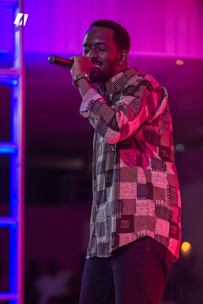 akezanet's tweet photo. [RETOUR EN IMAGES] 
Au programme de la soirée, musique et évangile. Plusieurs artistes de la place étaient invités à ce show. Notamment, le groupe Redemption Voice, le rappeur Big Zoé ou encore Gladis Eglesias.
#akezanet #lesbeautesdecheznous #VictoriousTeam #KainosConcert https://t.co/YLsu2zzPpn