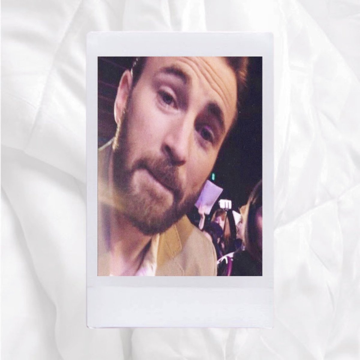 your polaroids if chris evans was your boyfriend — 𝒂 𝒕𝒉𝒓𝒆𝒂𝒅 