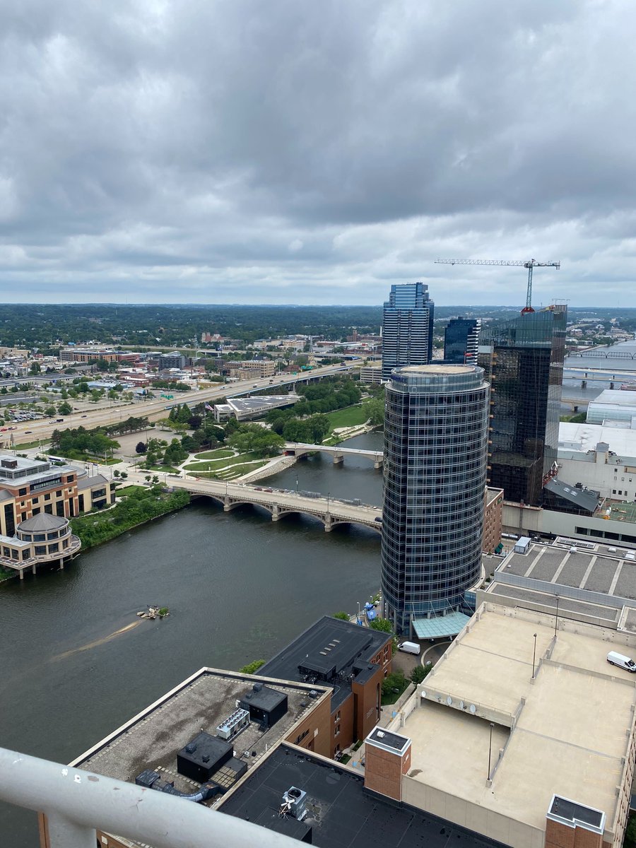Sometimes the best part of the job is the view. 

Today our team is in Grand Rapids already prepping for this upcoming winter. Visit our site to learn more about the benefits of RWIS. frostcontrolsys.com

#iotSolutions #Michigan #SmartCity #RWIS
