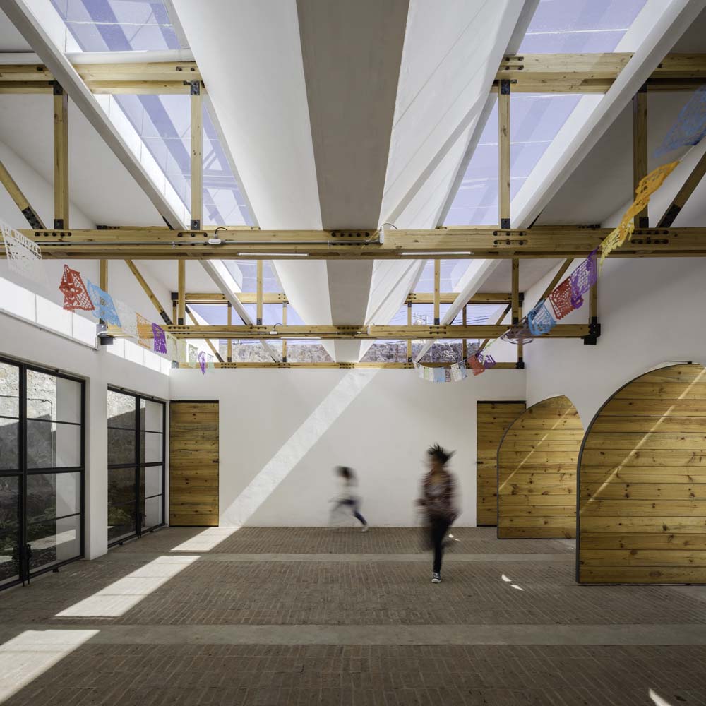 Arquine's tweet photo. NUEVO en Arquine | Mercado de Artesanías Tlaxco de #Vrtical | El #DespachoDeLaSemana es presentado por @CRESTMx  | https://t.co/IwVaEDWToh https://t.co/jtYZOweq0R