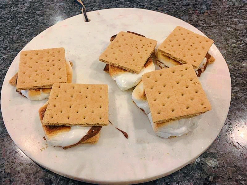 #Smores for the win! 
.
.
.
#smores #homemade #summer2020 #youthactivities #savannahga #youthemergencyshelter #safeplace #summerfun