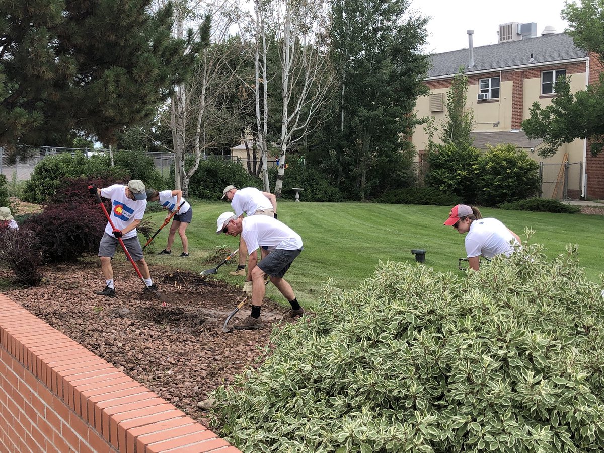 ACEatND's tweet photo. “School landscapes can be underutilized, and installing a butterfly garden is a way of making these landscapes more sustainable,” she continued. More here: https://t.co/OjDQ2kf6UU https://t.co/lNn8CpcG6N