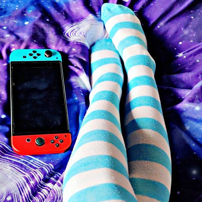 Come Game with me 😘 https://t.co/oZUzm5zFzx