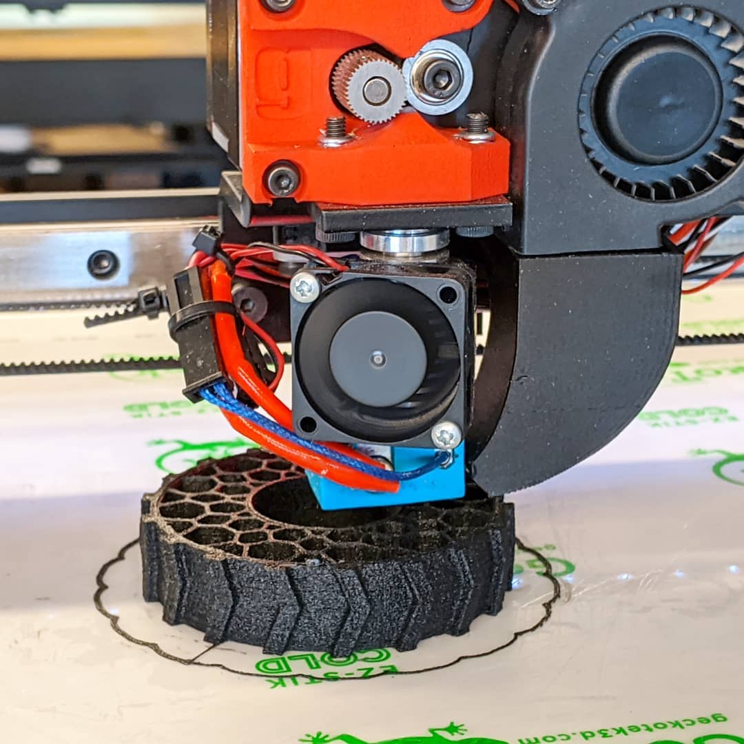 gCreate3D's tweet photo. Airless tire print made w/ recycled tires! This filament, from #TreeDFilaments, was #3dprinted on a gCreate gMax 2 with @geckotek3d cold. A flexible filament that smells like tires after a burnout!
Hotend temperature: 215 °C
Bed Temp: N/A
Speed: 45 mm/s
Layer Height: 0.24mm https://t.co/ZfXxzFFaLV