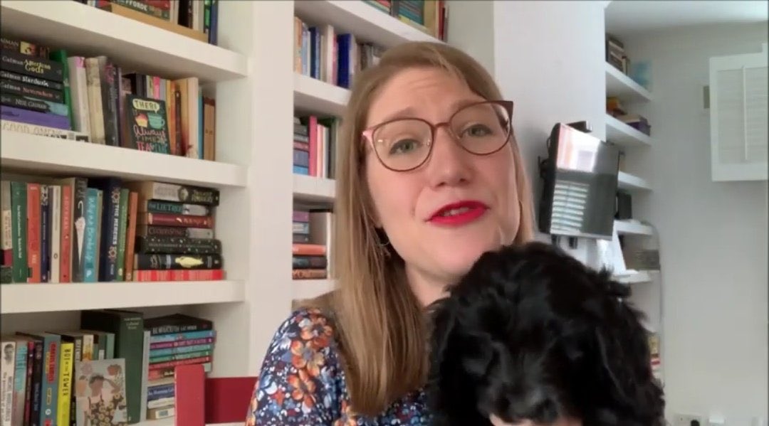 ratemyskyperoom's tweet photo. Decent bookwall. Reframe to crop out vent. Good boy or girl makes up for it. 8/10 @redbreastedbird b https://t.co/aK3et0iIxq