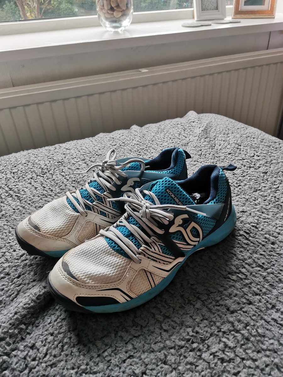 BatsOriginal's tweet photo. 🏏Kookaburra Pro 770
Size 9UK
One off deal £20

DM me https://t.co/4hlBokeOUp