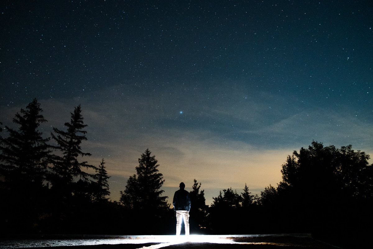 JulieSebadelha's tweet photo. La tête dans les étoiles ✨🌌 https://t.co/53zKifhyRR