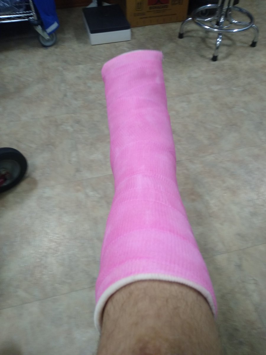 DisabledDad3's tweet photo. I picked the color to make #mygirls happy!!  #OneYeartoaBetterMe #CMTWarrior #spooniefamily #spooniepower https://t.co/TG4zSbfr0U