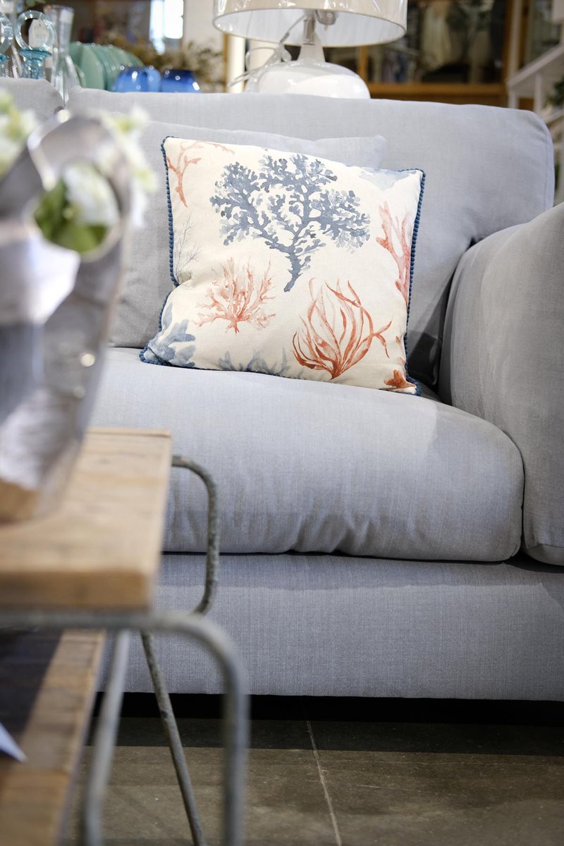 SnapeMaltings's tweet photo. The Coco Sofa looking gorgeous in House & Garden.
Made in the UK and delivery available.
#snapemaltings #snapestyle #shoplocal #cocosofa https://t.co/rp0d4wIgbj