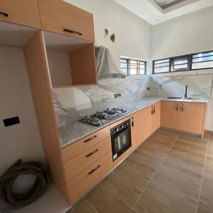tavasrealty's tweet photo. For Sale 🤝
Beautiful 2 units of 4 Bedroom 🛌duplex  
📍Ikeja,Lagos
💰120m 

Pls RT ☎️ 08158488909

More pics and features in the next tweet 👇🏾

#AbujaTwitterCommunity #lagos #RealEstate #realestateinvesting https://t.co/PYuG8OsHK4