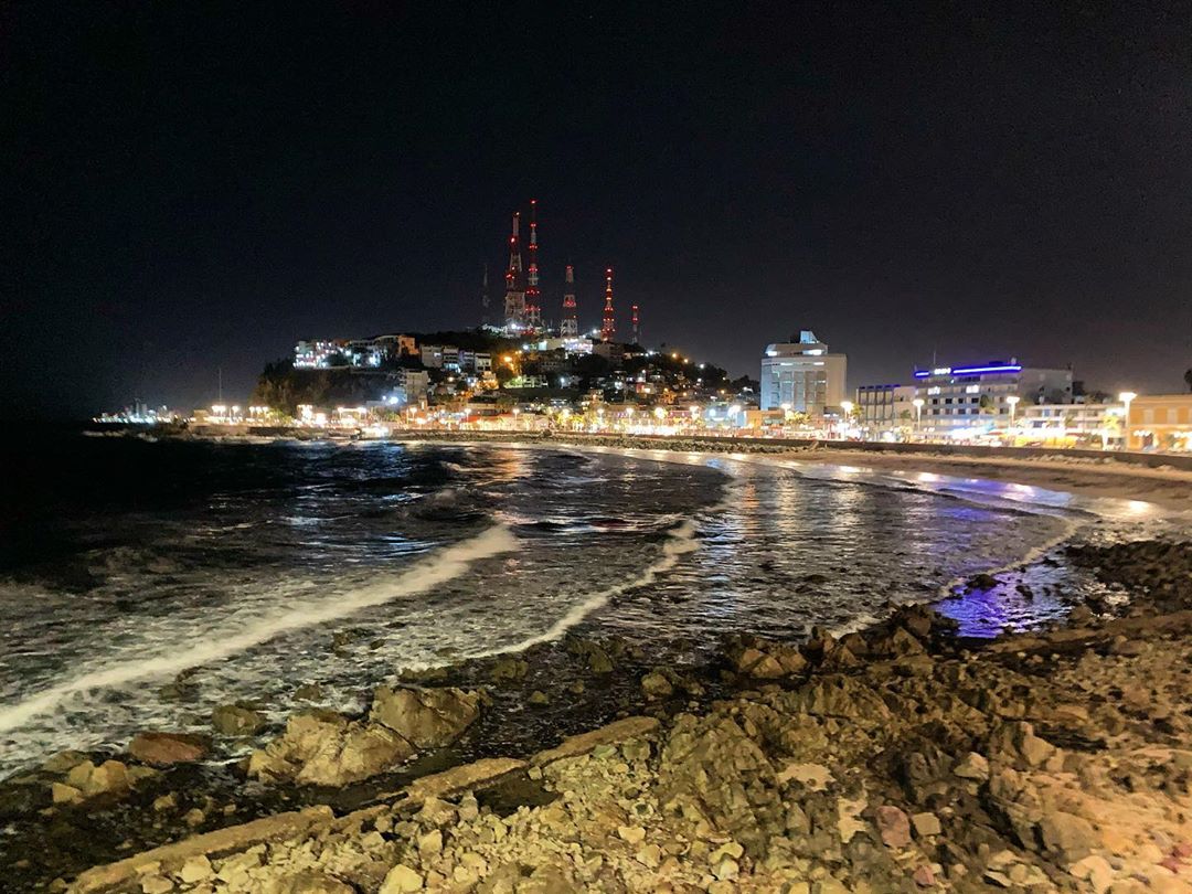 MiLindoMazatlan's tweet photo. La perla del pacifico #Mazatlán 🇲🇽 considerada una de las 13 maravillas creadas por el hombre en #México 😍♥️ https://t.co/NygBeOAunE