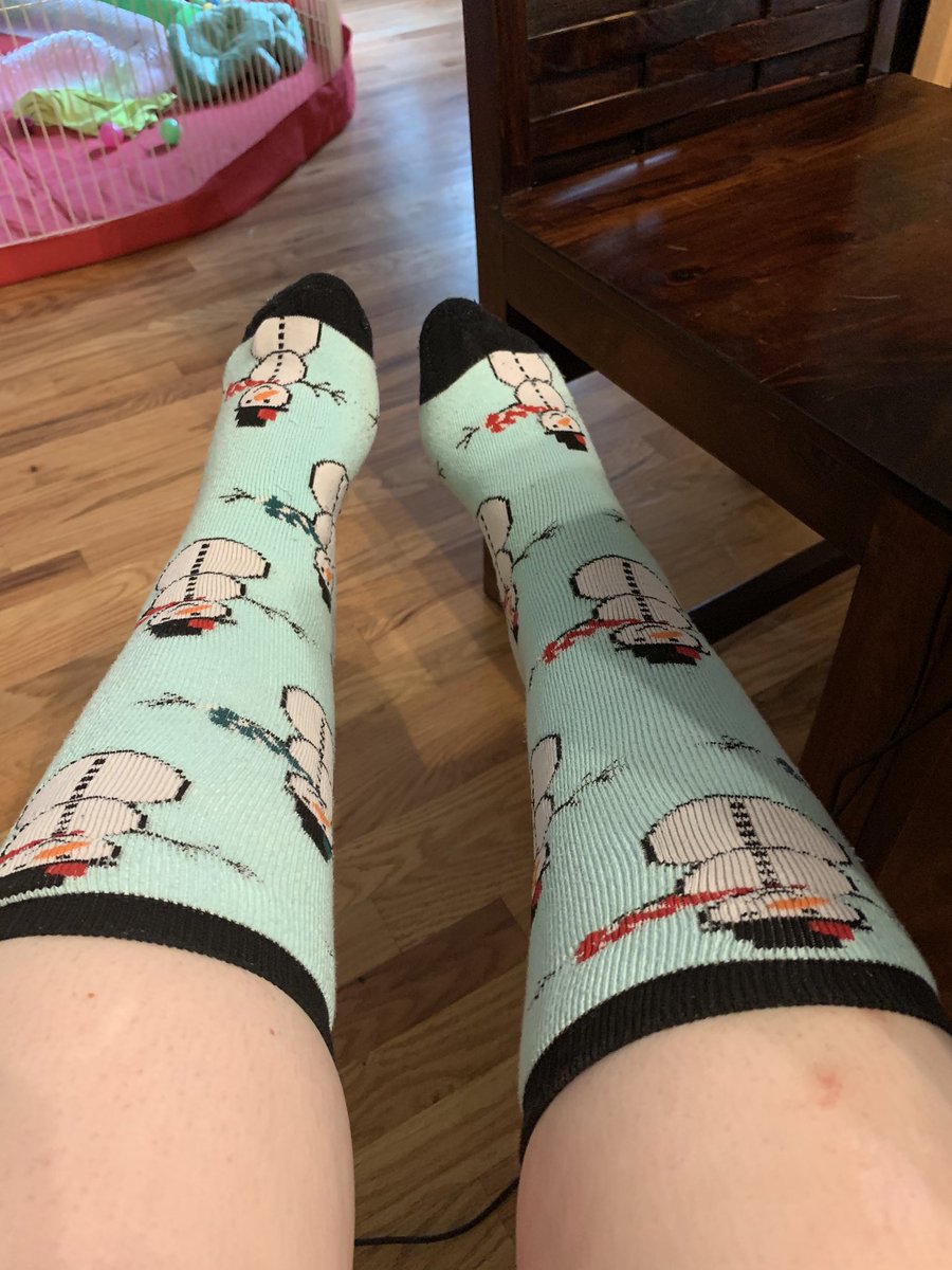 jelico8's tweet photo. #VirtualSizzler is about to begin. I can’t wait! I’ve got my #SocksOfSizzler ready to go. Christmas in July https://t.co/cnR77GepGb