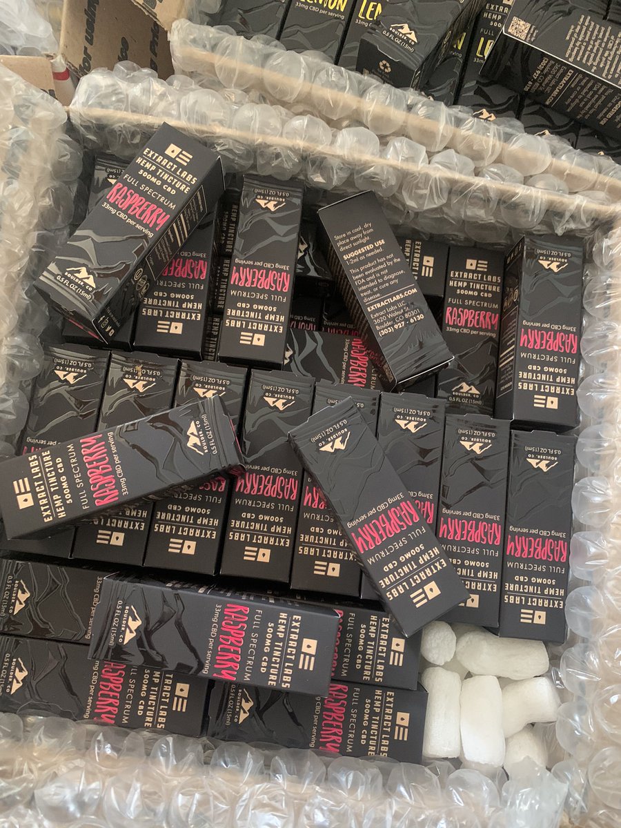 TryToxBox's tweet photo. It takes $0 to retweet our AWESOME company, ToxBox. We just launched and would LOVE your support 🥺❤️ were a subscription 420 &amp; CBD box! 

#rt #toxbox #support #follow #order https://t.co/GuApwfu6tM