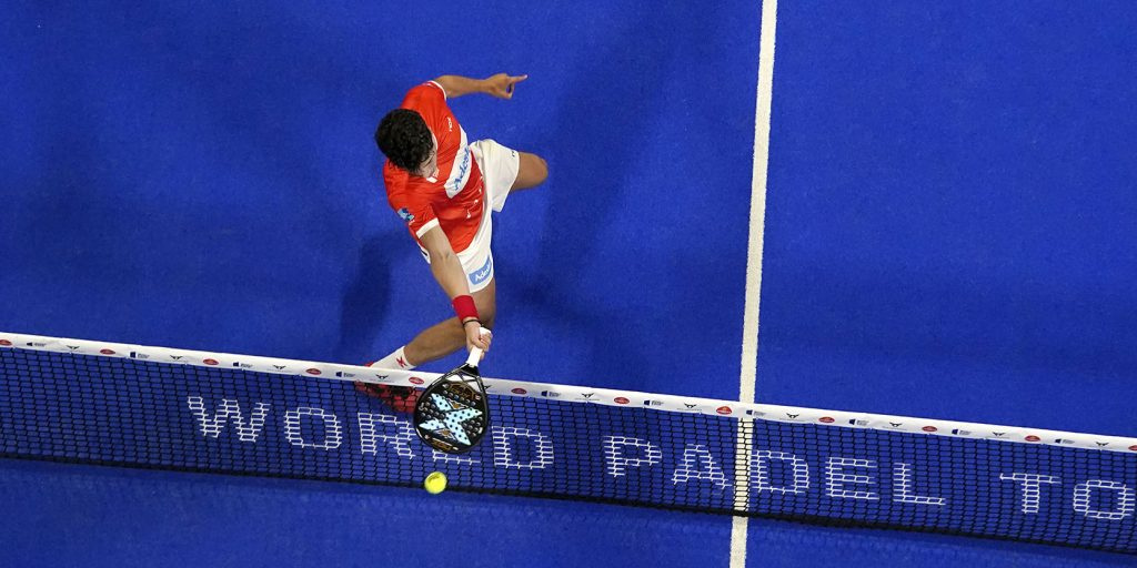 noxpadel's tweet photo. La AT10 Luxury Genius de @agustapiacarp continuará en la nueva colección pero tendrá compañía 😉¿Queréis ver la nueva AT10 Luxury Genius?
#AT10 #padel #WPTOfficialRacket #AgustinTapia #nox #catamarca #AT10Genius Foto de @WorldPadelTour https://t.co/akDfrTBMEl