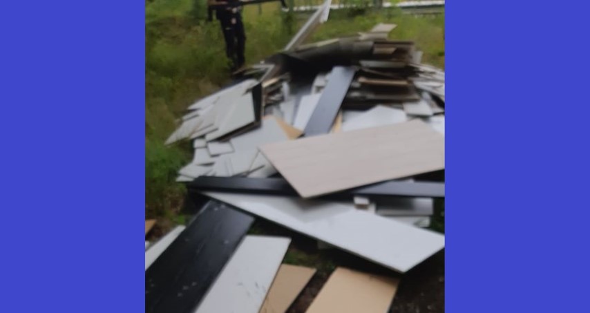 Afval gedumpt in Vilsteren . | #Overijssel #nieuws Vilsteren