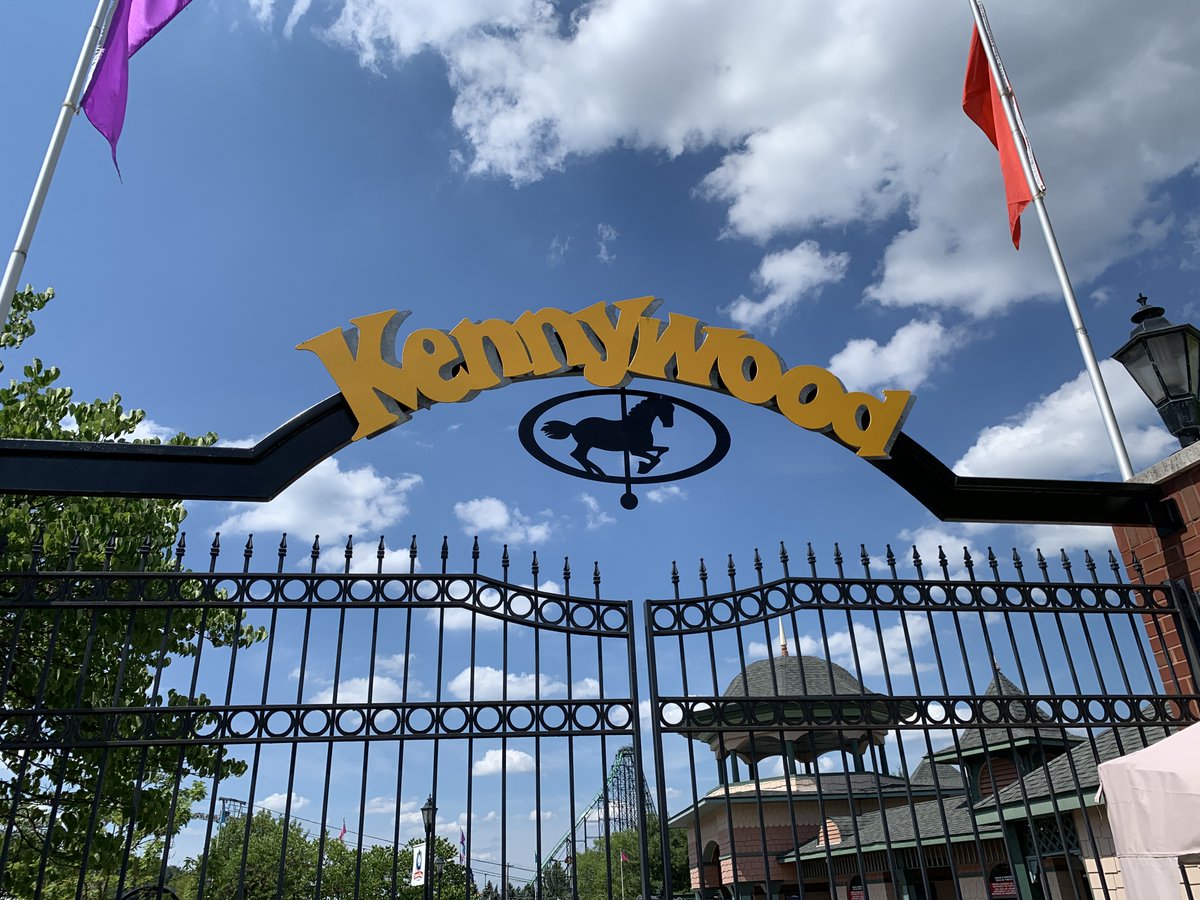 Kenny_Kangaroo's tweet photo. ICYMI: Kennywood has changed its operating hours. The park is now closed on Mondays and Tuesdays. The fun continues Wednesdays through Sundays from 10:30 am to 7:00 pm. #kennywood https://t.co/7VZtsYOShN