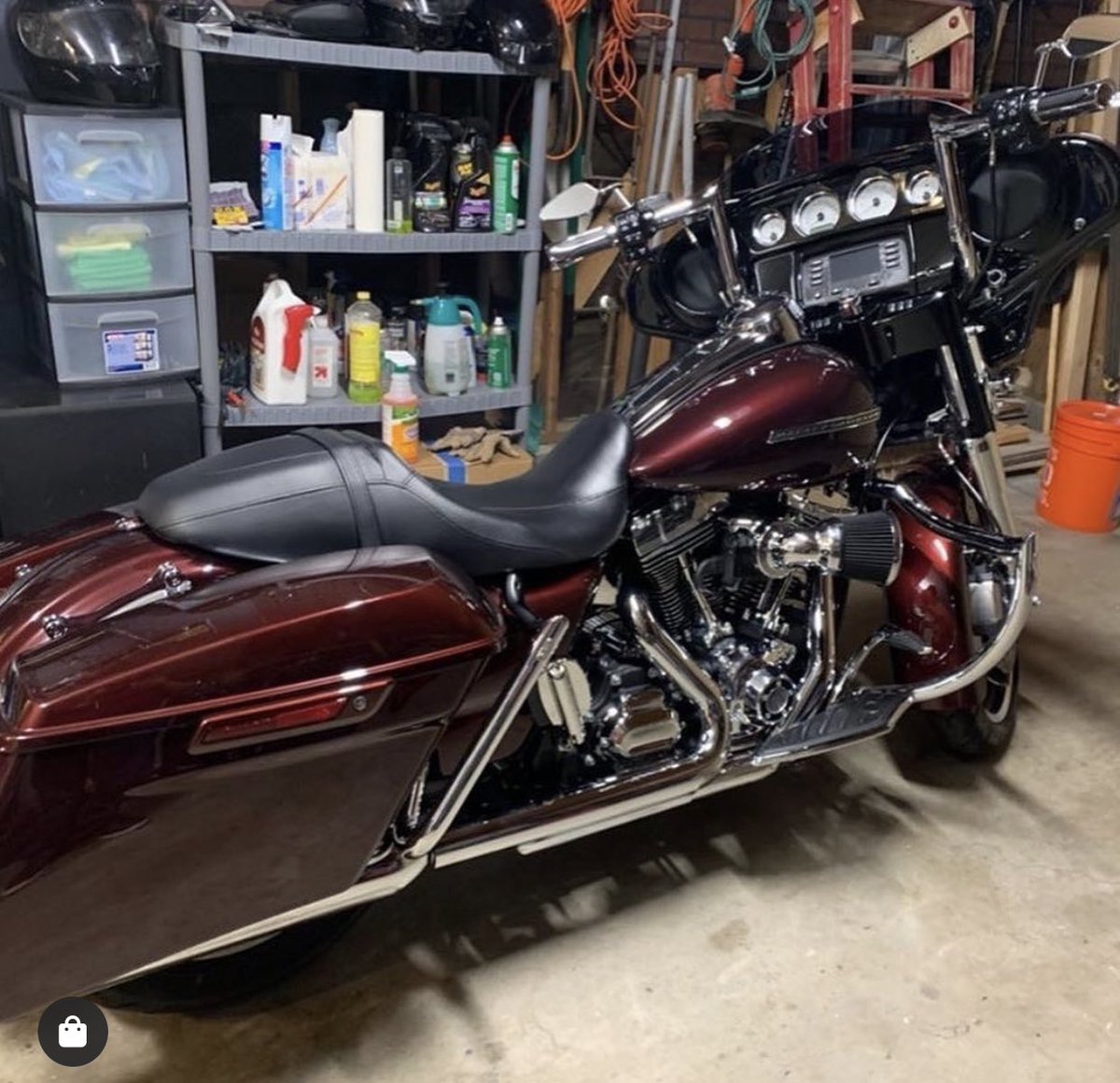 factory_47's tweet photo. The complete
๐ฅFactory 47๐ฅ setup.
@ramirez_mijo ๐ฅAssault๐ฅ handlebars
๐ฅShield๐ฅ front crash bar
๐ฅAnarchy๐ฅ fear crash bar
#harleydavidson #streetglide #streeglidenation #steetglidespecial #electraglide #harleynation #assaultbars #shieldcrashbars #anarchybagguards #factory47 https://t.co/Qr8lTpFeNY