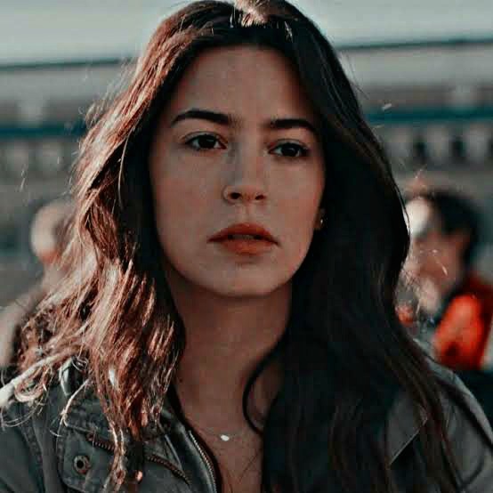 speakingseries1's tweet photo. Para Todo Personagem Que Quero Pegar: 

Aster Flores (Alexxis Lemire), mais conhecida como o amor da minha vida. 😍🥰❤️ #AsterFlores #AlexxisLemire https://t.co/DlfWGSnBbN