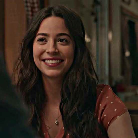 speakingseries1's tweet photo. Para Todo Personagem Que Quero Pegar: 

Aster Flores (Alexxis Lemire), mais conhecida como o amor da minha vida. 😍🥰❤️ #AsterFlores #AlexxisLemire https://t.co/DlfWGSnBbN