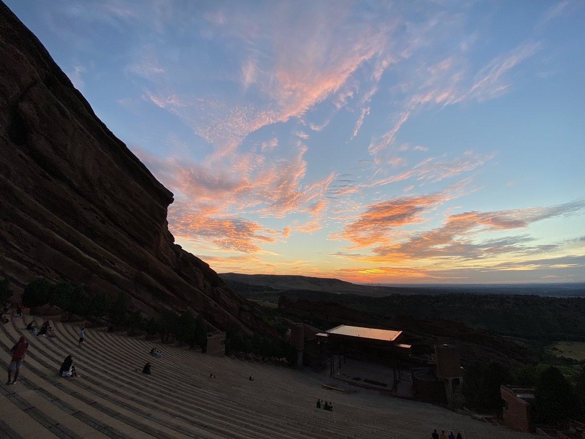 alyssakline37's tweet photo. I cannot wait to be seeing shows here again! But I’ll take a beautiful sunrise any day! 😌☀️ #redrocks #redrocksampitheatre #colorado #sunrise https://t.co/ganNcEyhWm