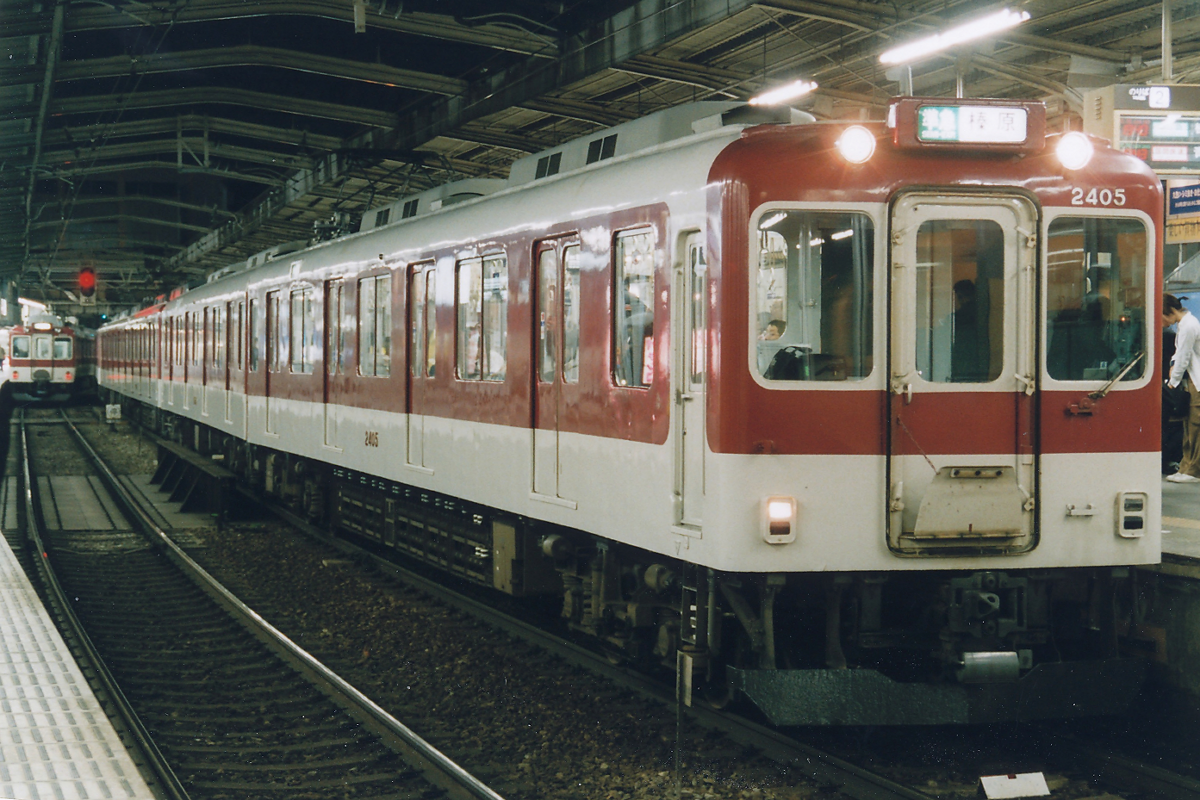 caltex9900's tweet photo. 2400系に便乗して・・・ 2連の姿ばかり見ていたので、やはり本線で撮れたのは嬉しかったです。VW21サンドが有名？ですが、Wとのブツ6も。 https://t.co/vcQAofmXrq
