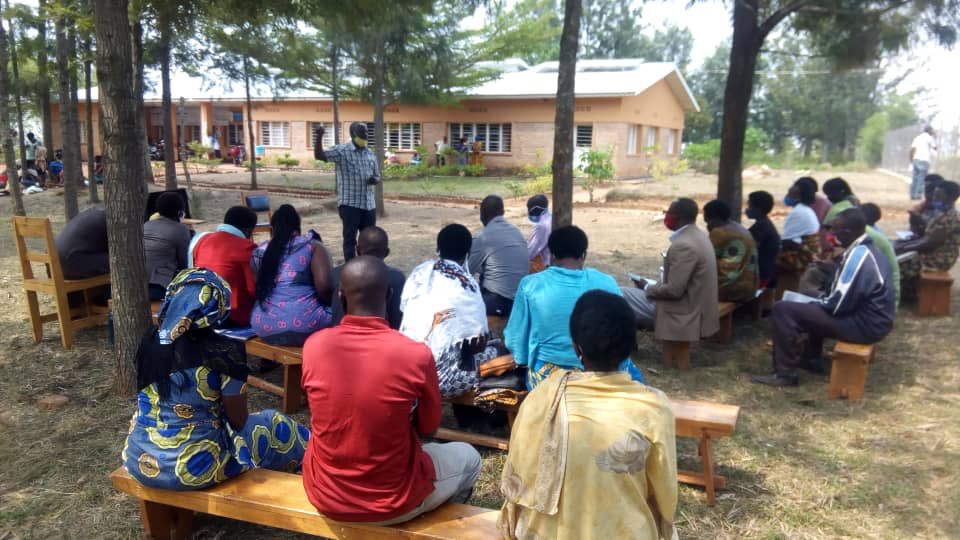 Today, we held quarterly meetings with opinion leaders under our #Icyerekezo project in Kanama Sector @RubavuDistrict, Nyarugenge Sector @BugeseraDistr and Murama Sector @KayonzaDistrict with discussions focusing on girls and young women accessing friendly #SRHR services.