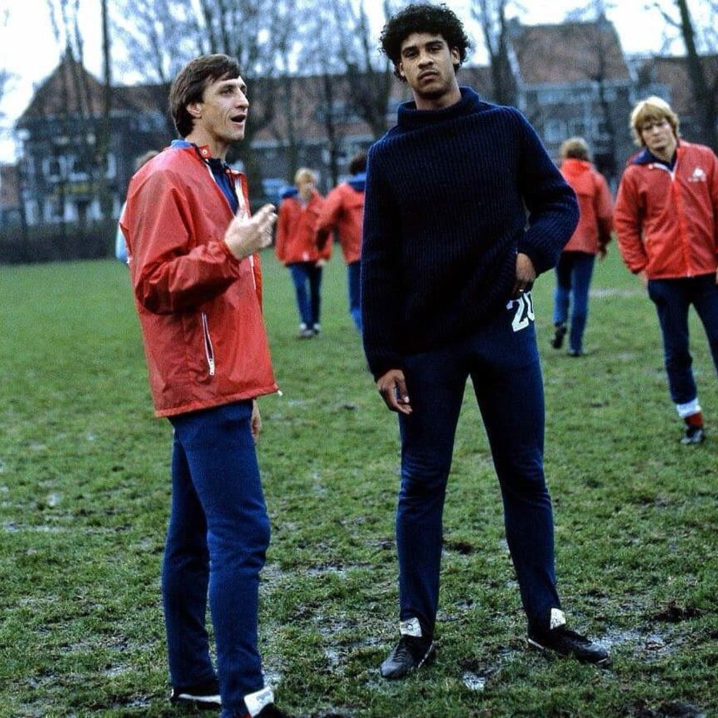 "Training trains anybody, but teaching, teaching is already more difficult" - Johan Cruyff