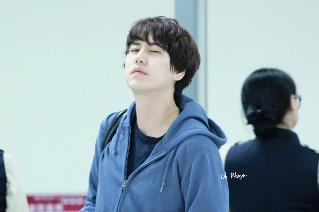 heebunim's tweet photo. don’t you just love it when kyuhyun winks whenever he’s sleepy 🥺

#규현아_사랑해 #WeLoveYouKyuhyun https://t.co/EVvST8qfwC