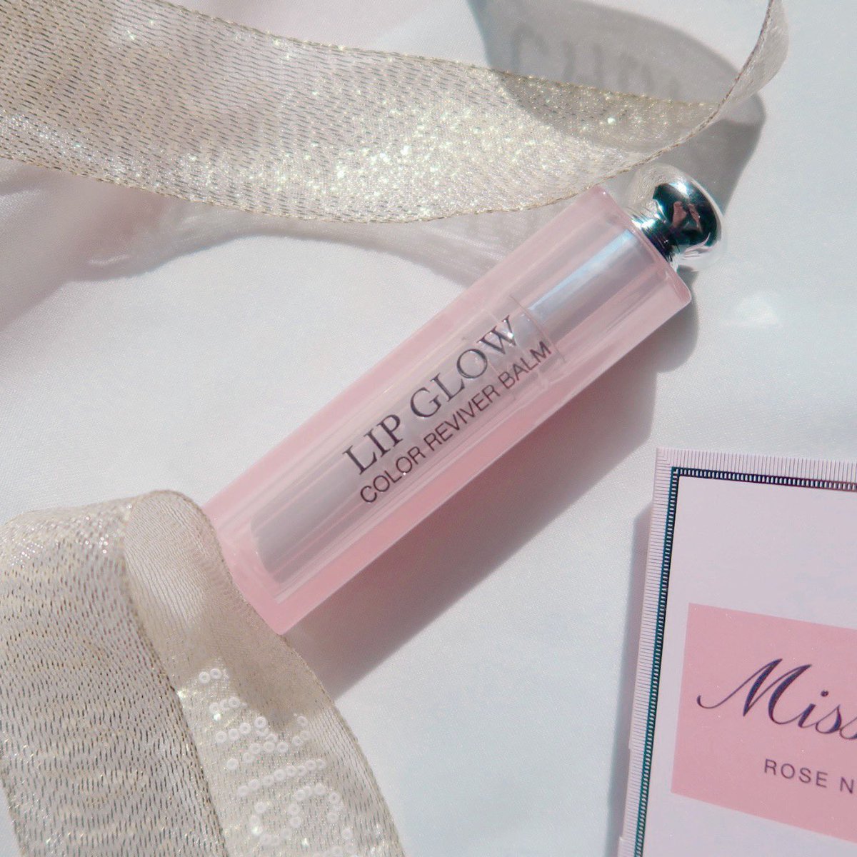puypuyreview's tweet photo. 🌷 แจก Dior Lip Glow สี 001 ของใหม่ไม่เคยใช้ มีกล่องค่ะ ให้ ฟลว. ลองใช้ดู ลิปโปรดเราเลย 😊 

แค่รี + ฟอล 
ประกาศวันที่ 02/08
#แจกของ #แจกฟรี https://t.co/IhXvMXRgSp