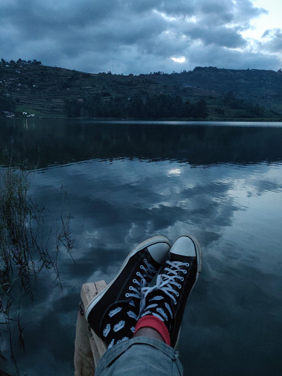 The whole lake has several hotels and I went to sample a few restaurants around. Had really good fish curry on this one. There are also local shops around to have Rolex which is a must-have if you are in Uganda