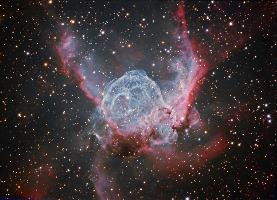 Thor's Helmet Nebula, complete with wings. (📷 ESO)