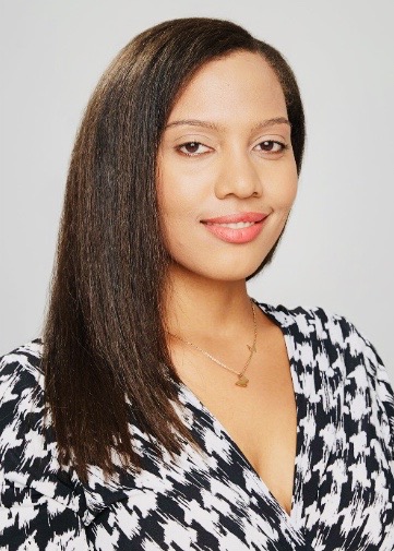 RutgersCommInfo's tweet photo. #JMS alumna Cherie Darby ’12 spoke with #RUSCI about her career in the media industry as a Caribbean-American woman, and how work cultures can change to include more diversity. Read more: https://t.co/ivc5cKaKNQ #Rcommunity #SCIStrong #RutgersAlum @RutgersU https://t.co/9GQnW34rDR